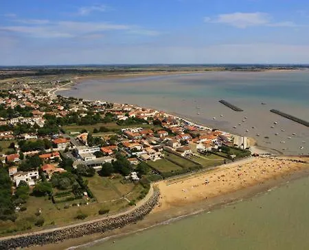 Au Bord De La Proche La Rochelle 公寓