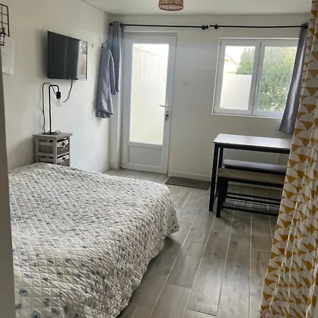 Apartamento Au Bord De La Proche La Rochelle *